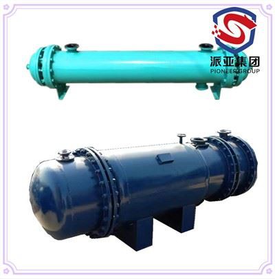 Trubkový a plášťový výměník tepla se sklem